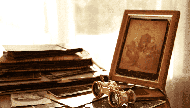 How to Create and Maintain an Archival Photo Album