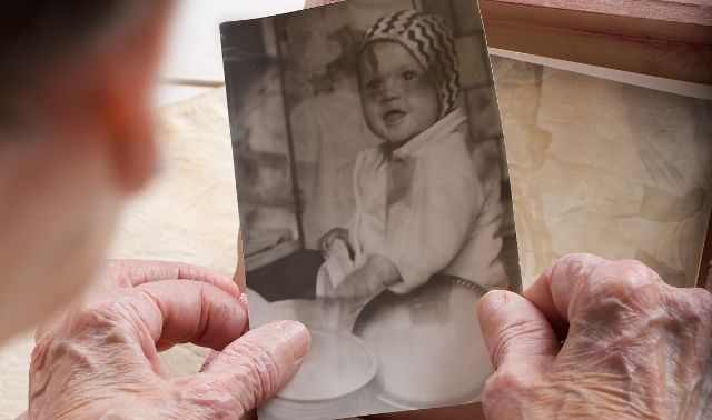 8 Steps to Organize and Preserve Your Family Photo Prints