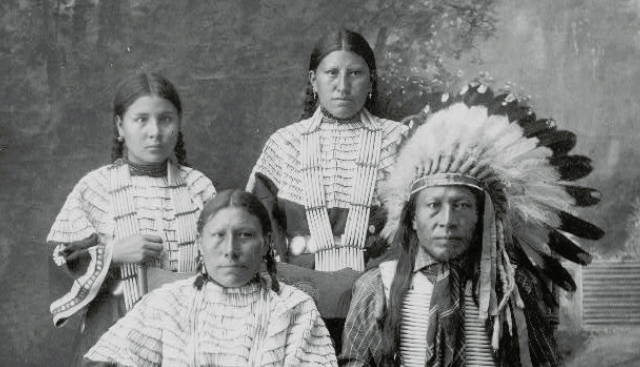 A Sioux family