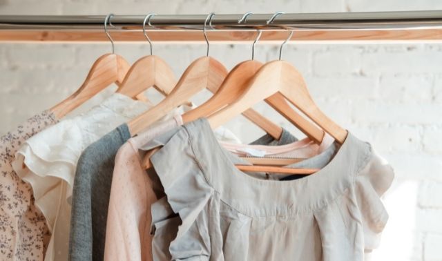 Storing your clothes: Hangers 101