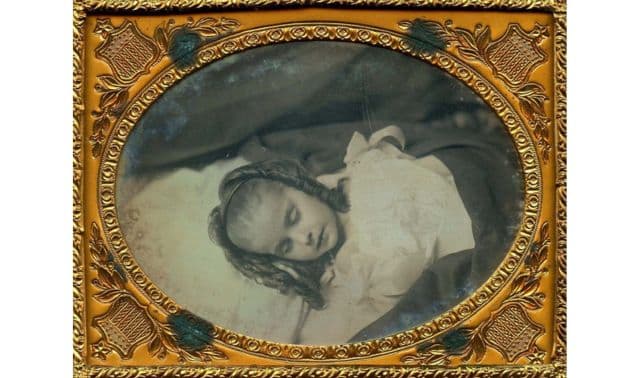 victorian post mortem photography warning not